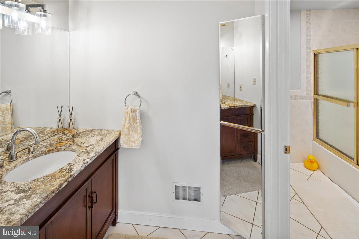 KINGSWOODS - Residential