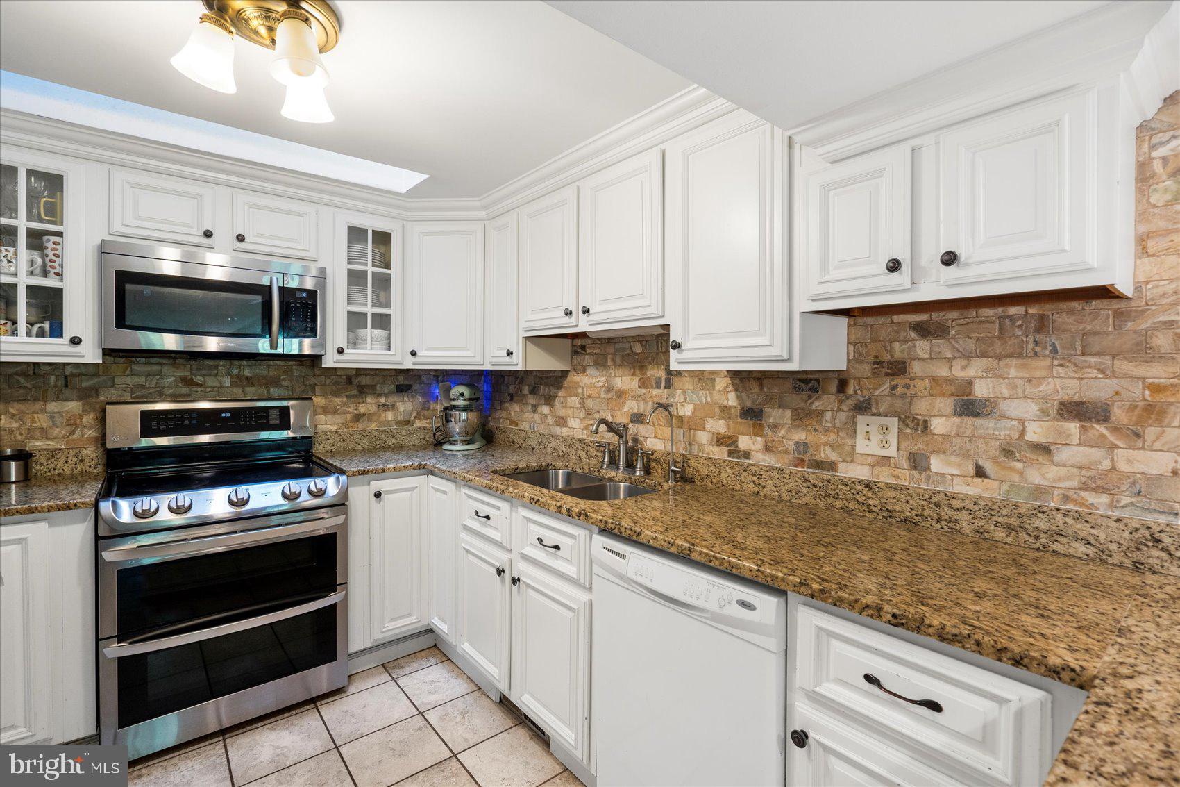 BIRD RIVER BEACH - Residential