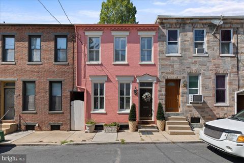 Photo of 423 W MARION ST, LANCASTER, PA 17603 (MLS # PALA2039042)