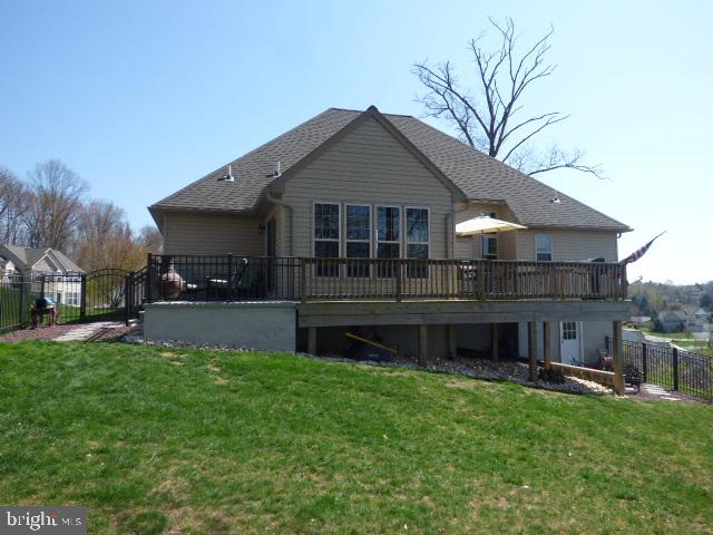 WELLINGTON HILLS - Residential
