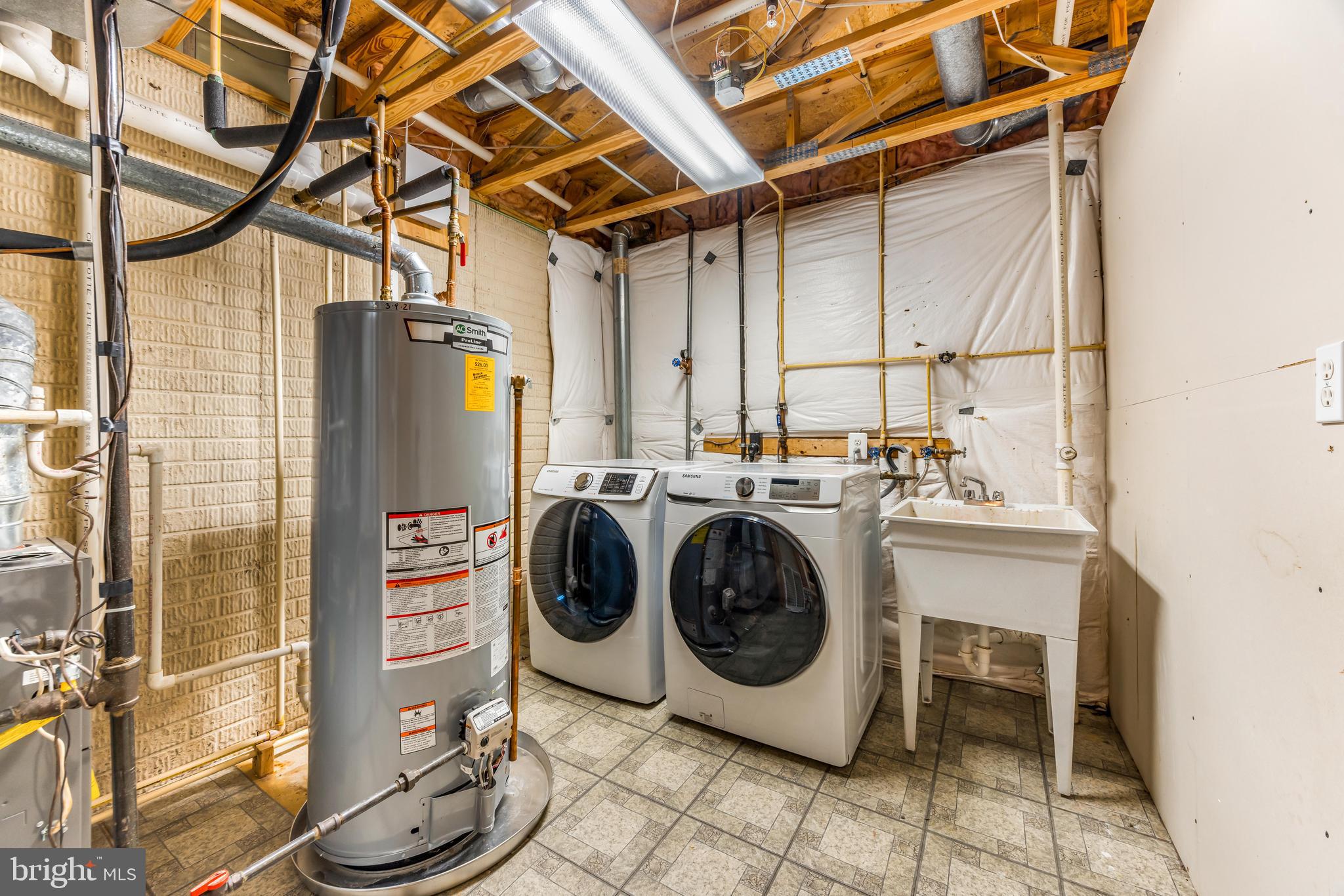 OWINGS MILLS NEWTOWN - Residential