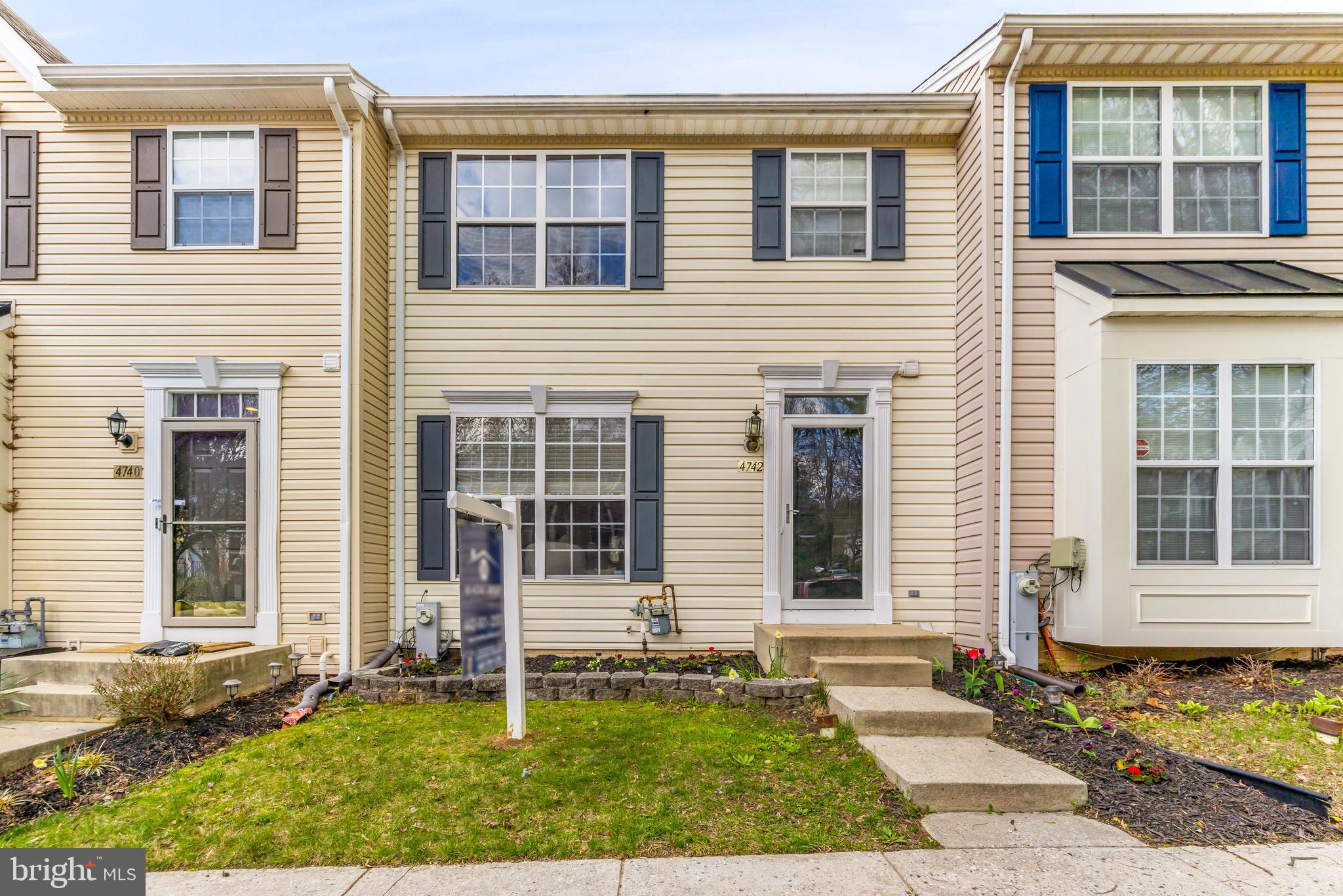 4742 BUXTON CIRCLE