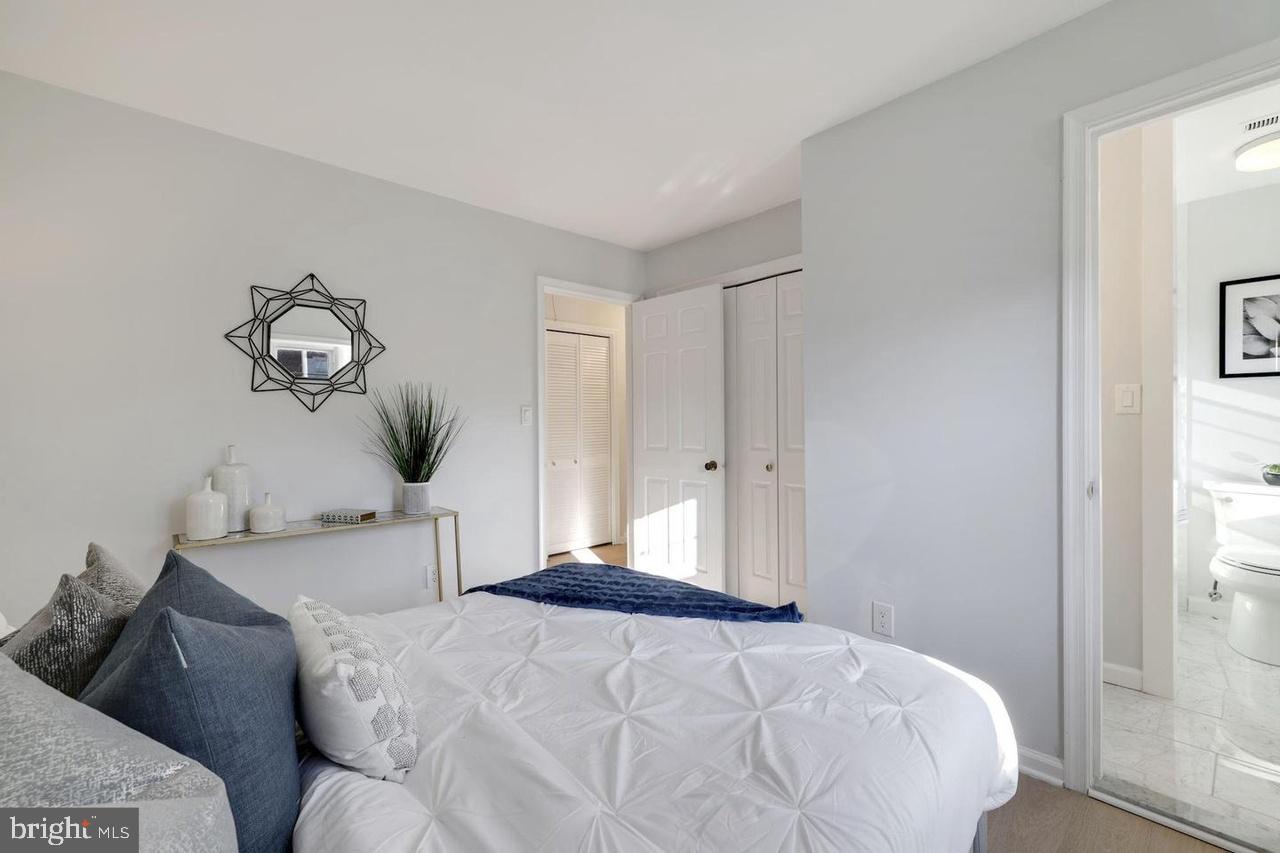 KENWOOD FOREST - Residential Lease