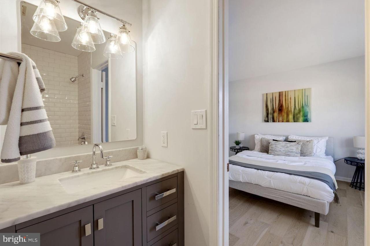 KENWOOD FOREST - Residential Lease