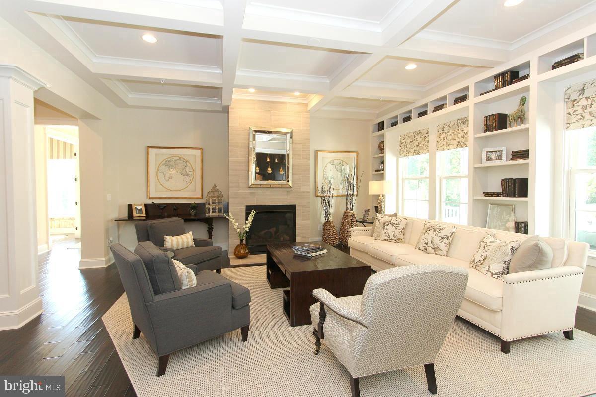 POTOMAC SHORES - Residential Lease