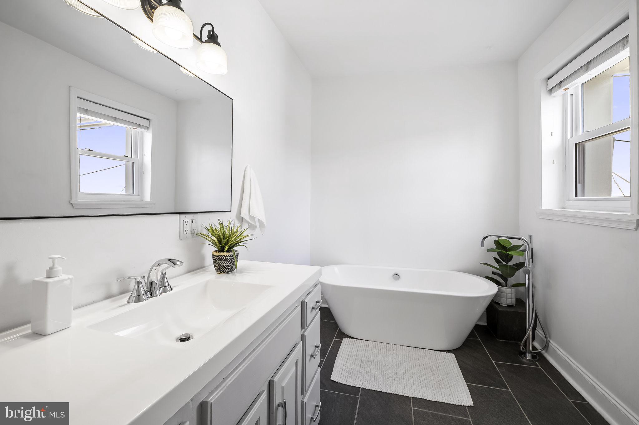 HIGHLANDTOWN - Residential