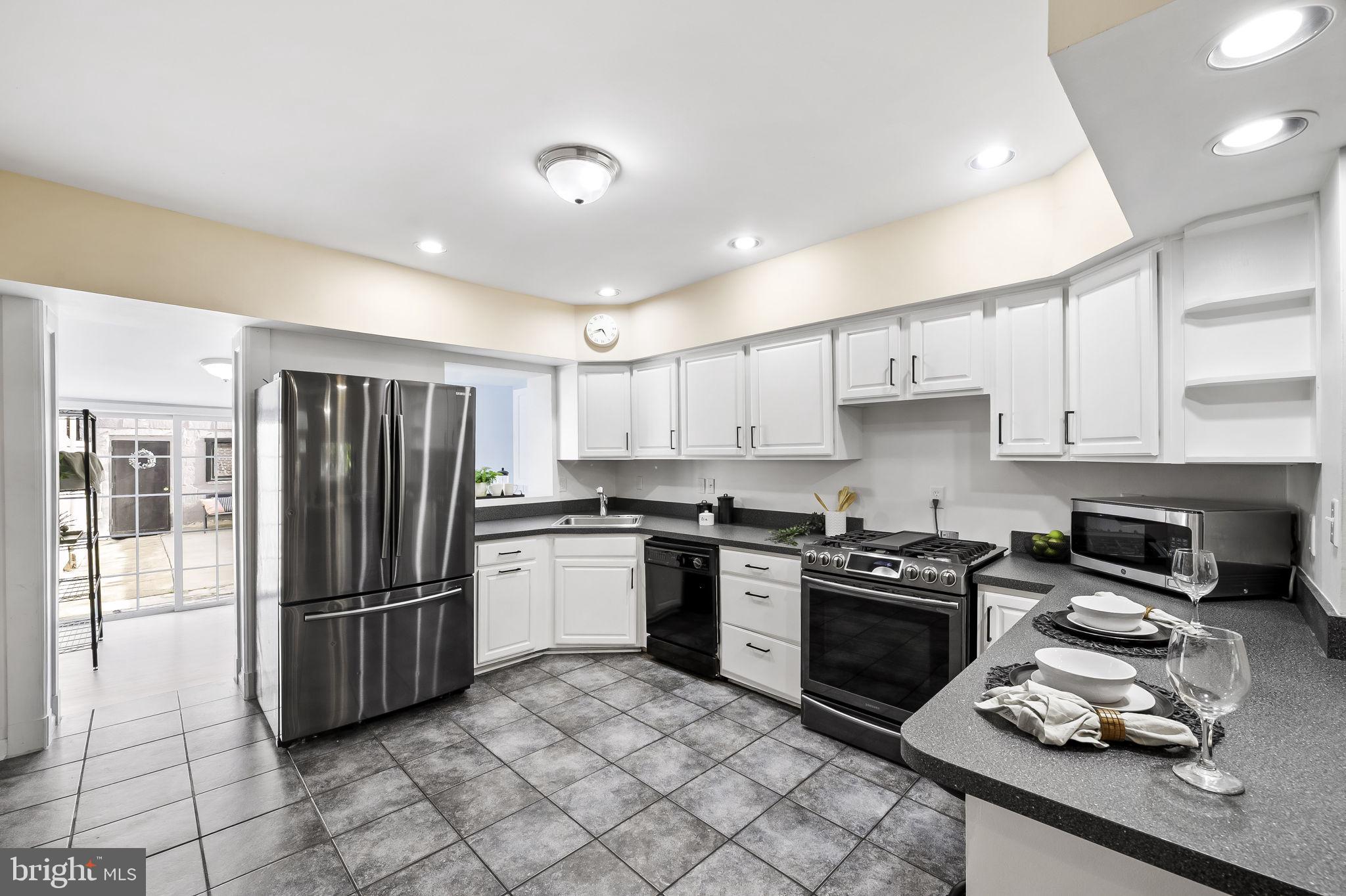 HIGHLANDTOWN - Residential