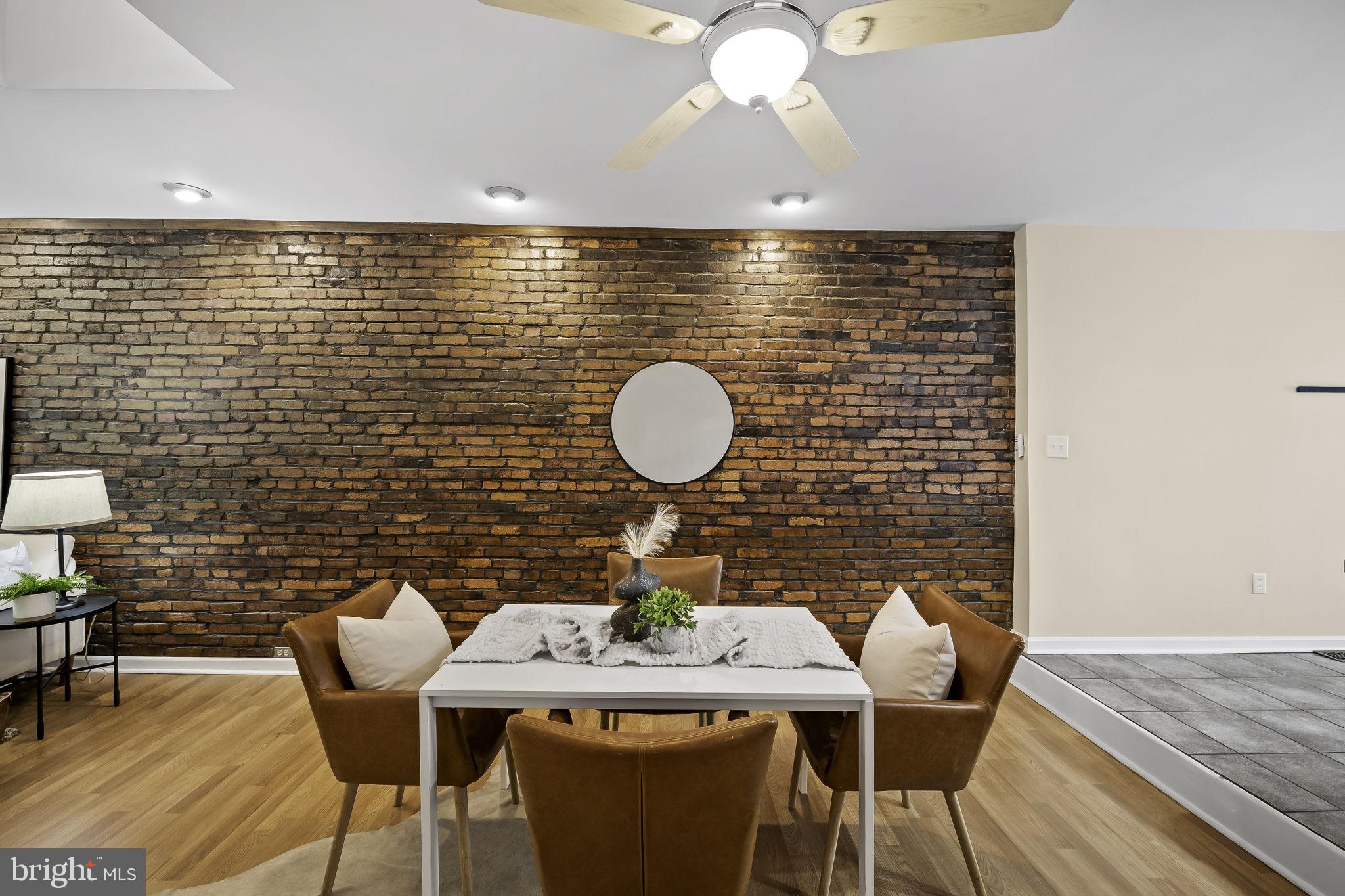 HIGHLANDTOWN - Residential