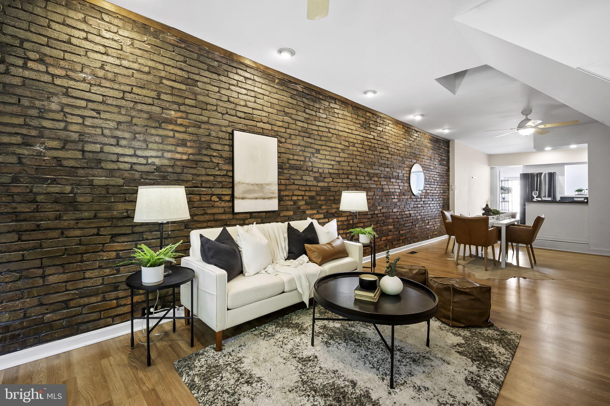 HIGHLANDTOWN - Residential