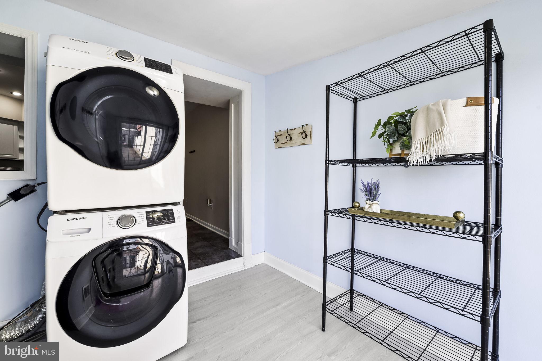 HIGHLANDTOWN - Residential