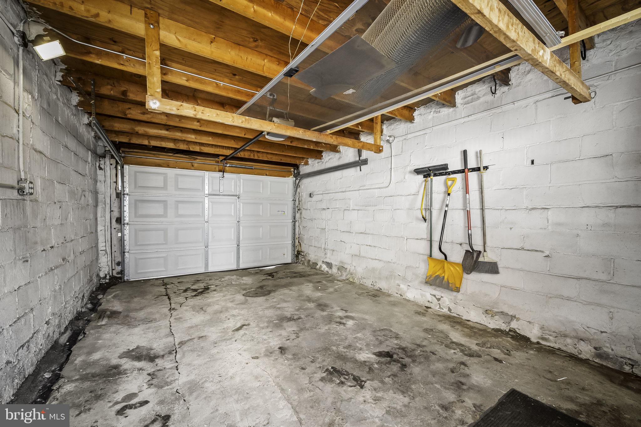 HIGHLANDTOWN - Residential