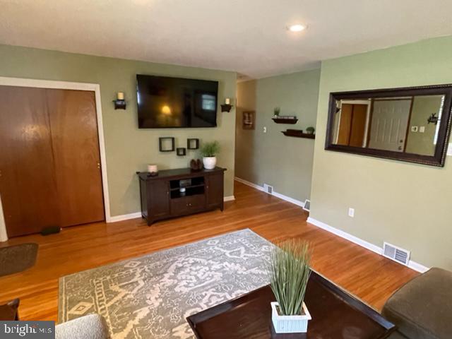 SUNSET GROVE - Residential