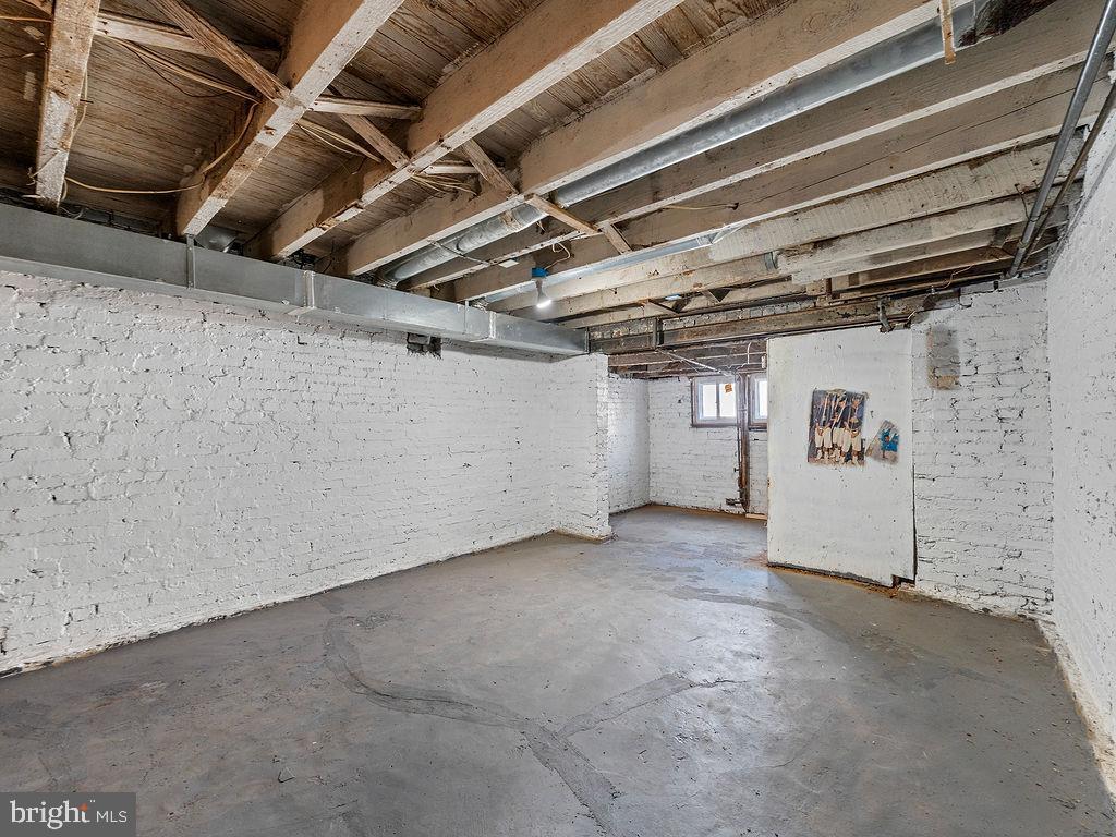 WOODMERE - Residential