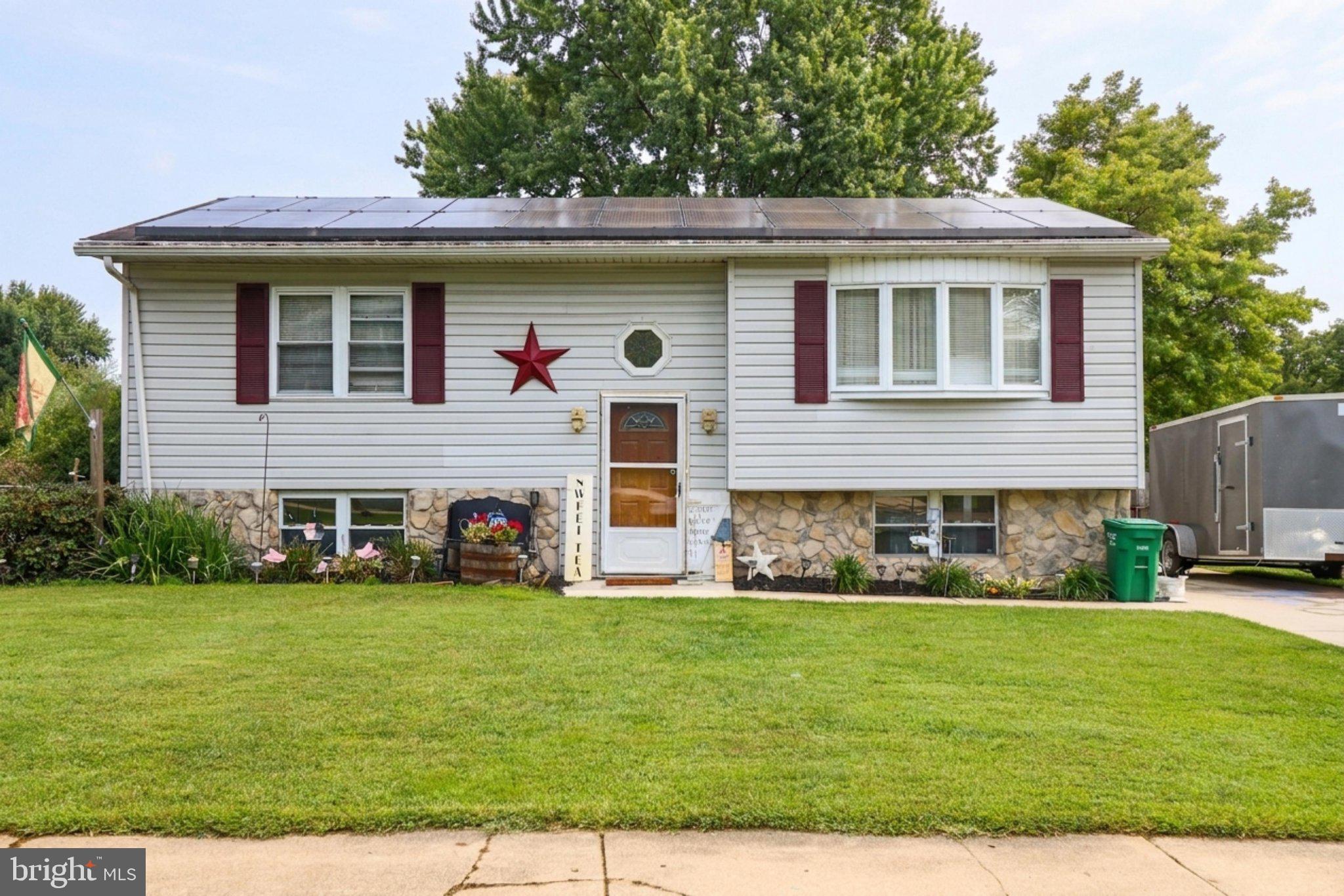108 MIDLAND DRIVE