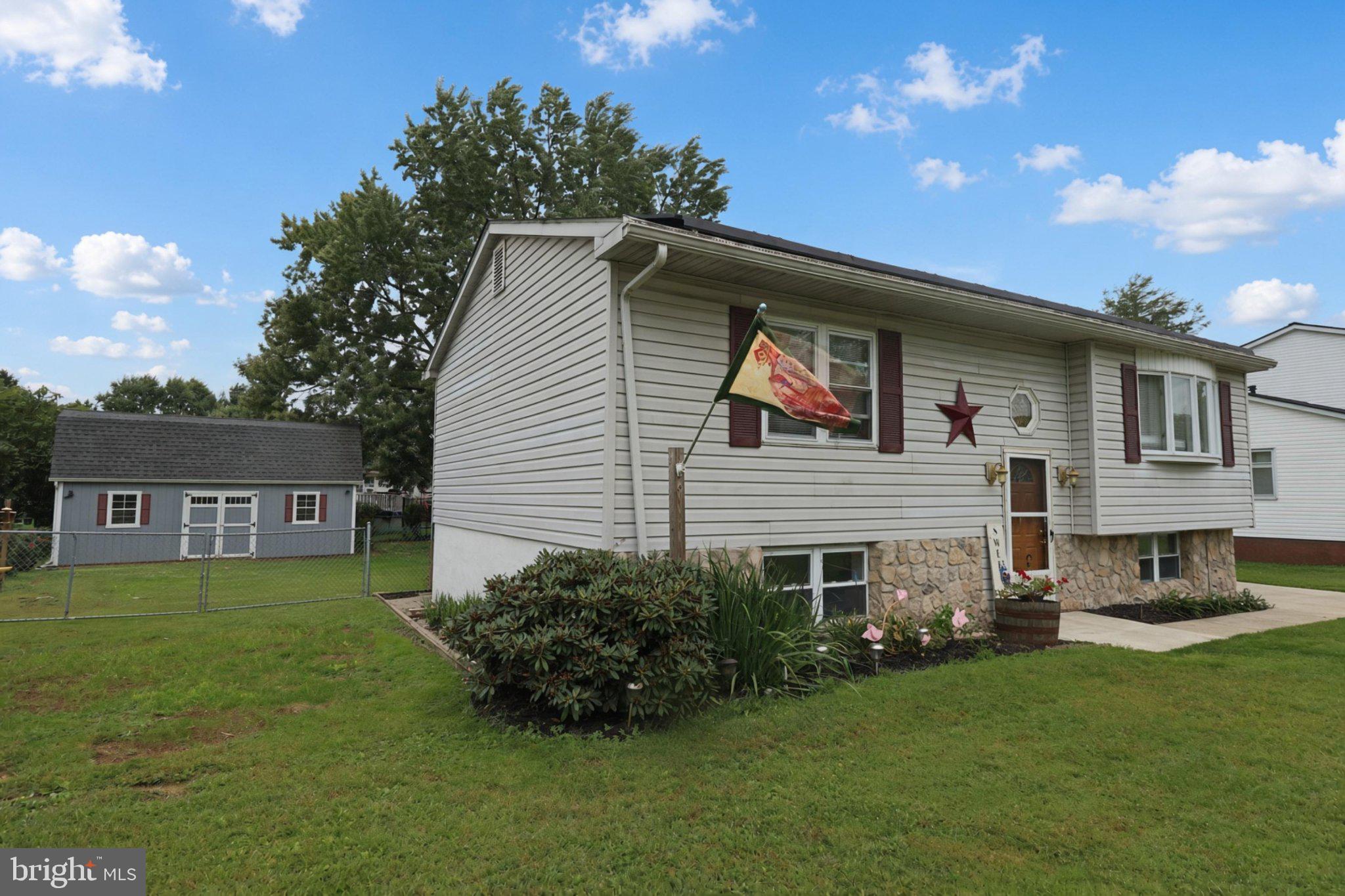 108 MIDLAND DRIVE