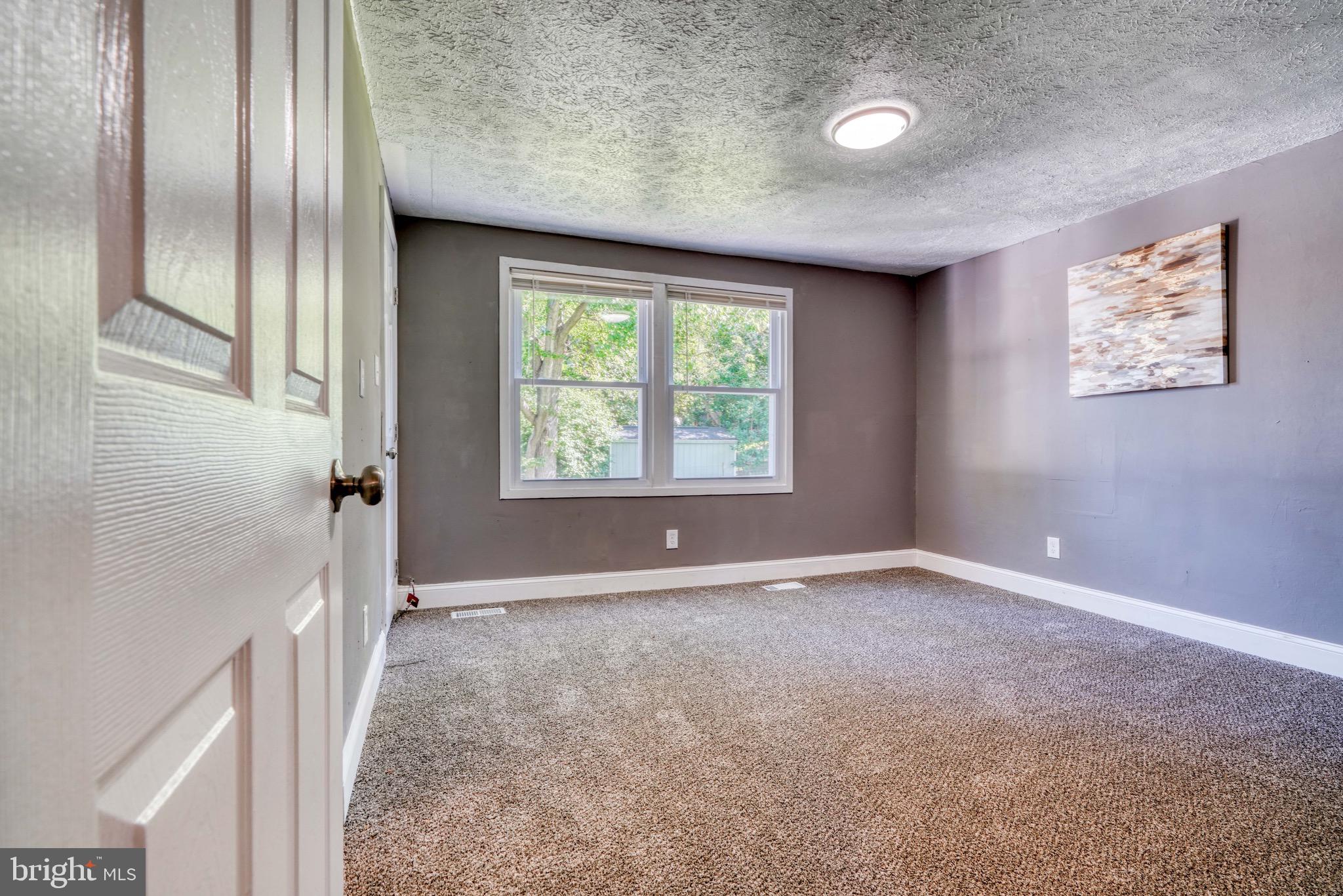 NOTTINGHAM WOODS - Residential