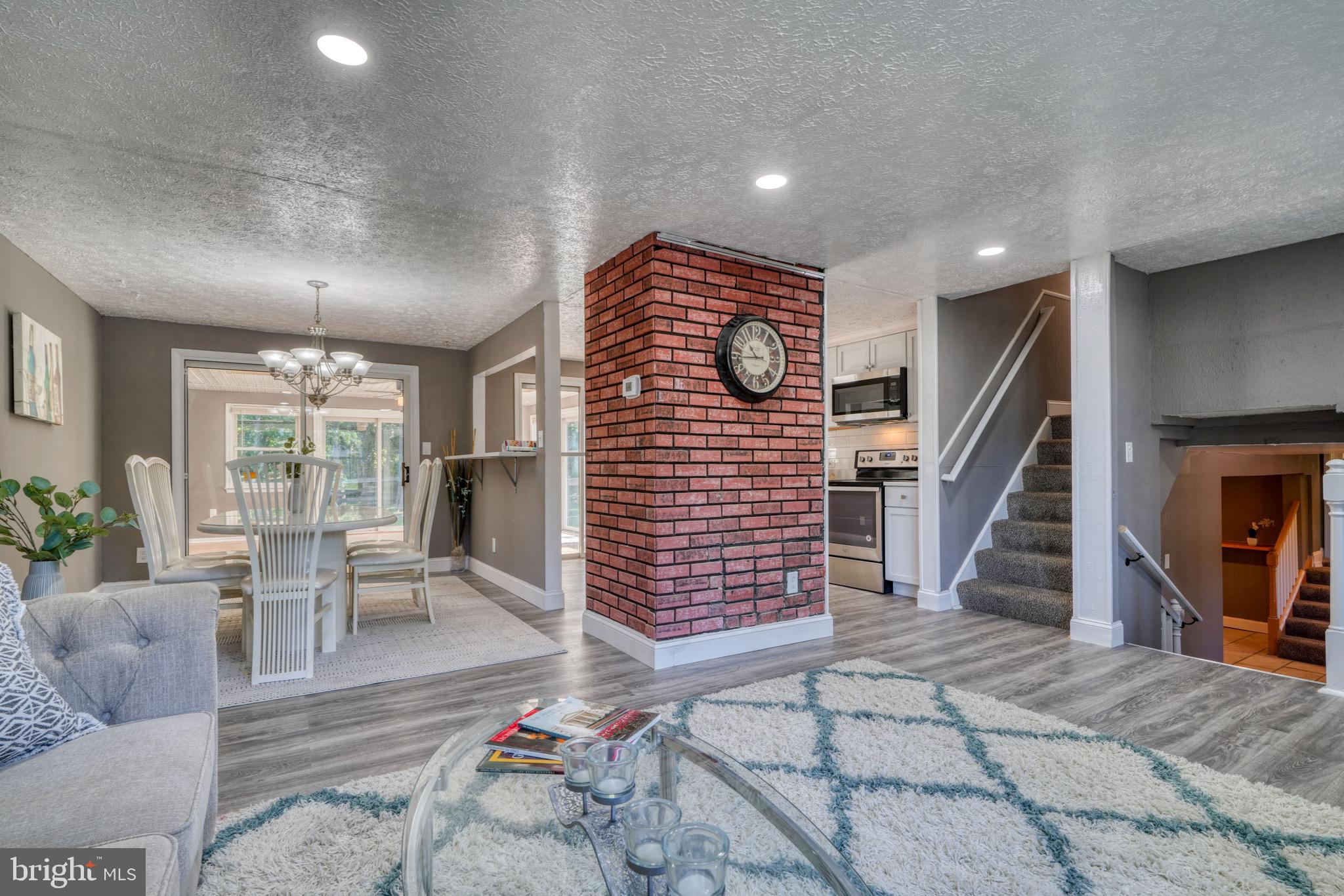 NOTTINGHAM WOODS - Residential