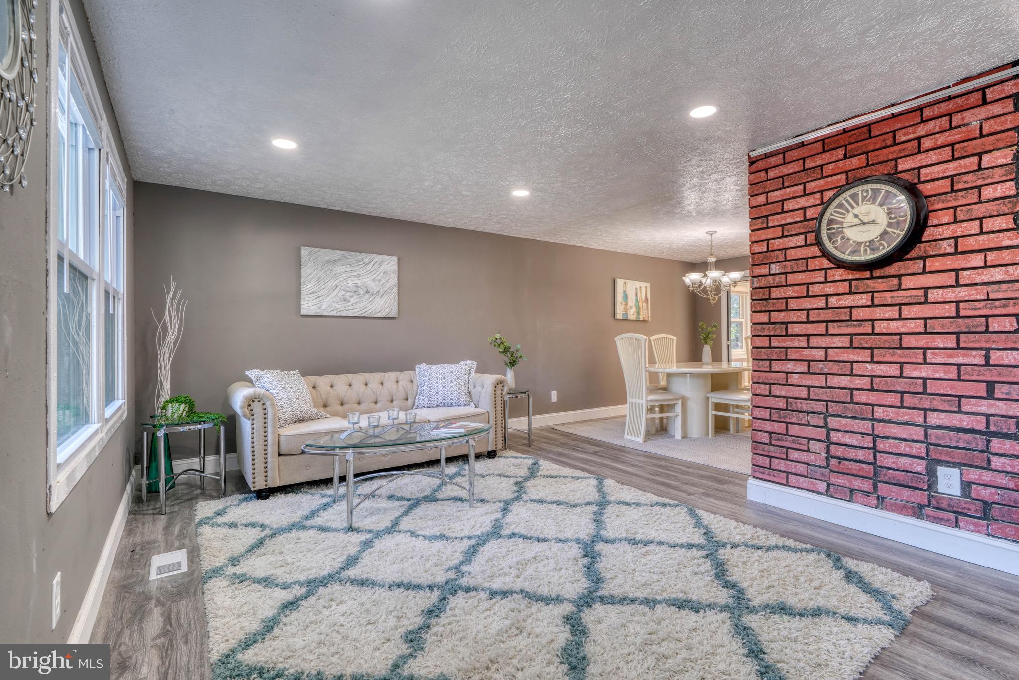 NOTTINGHAM WOODS - Residential