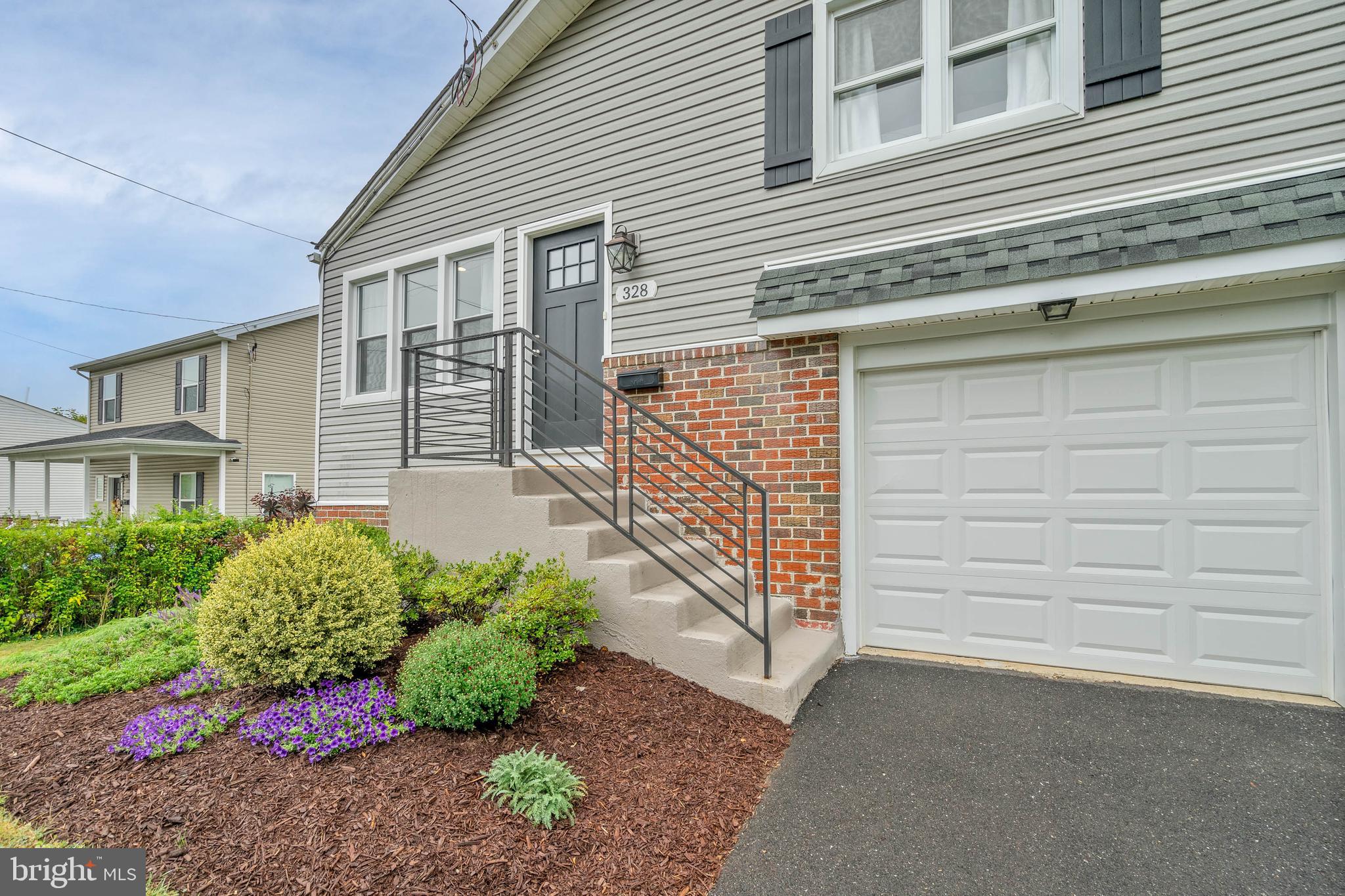 NORTH HILLS - Residential