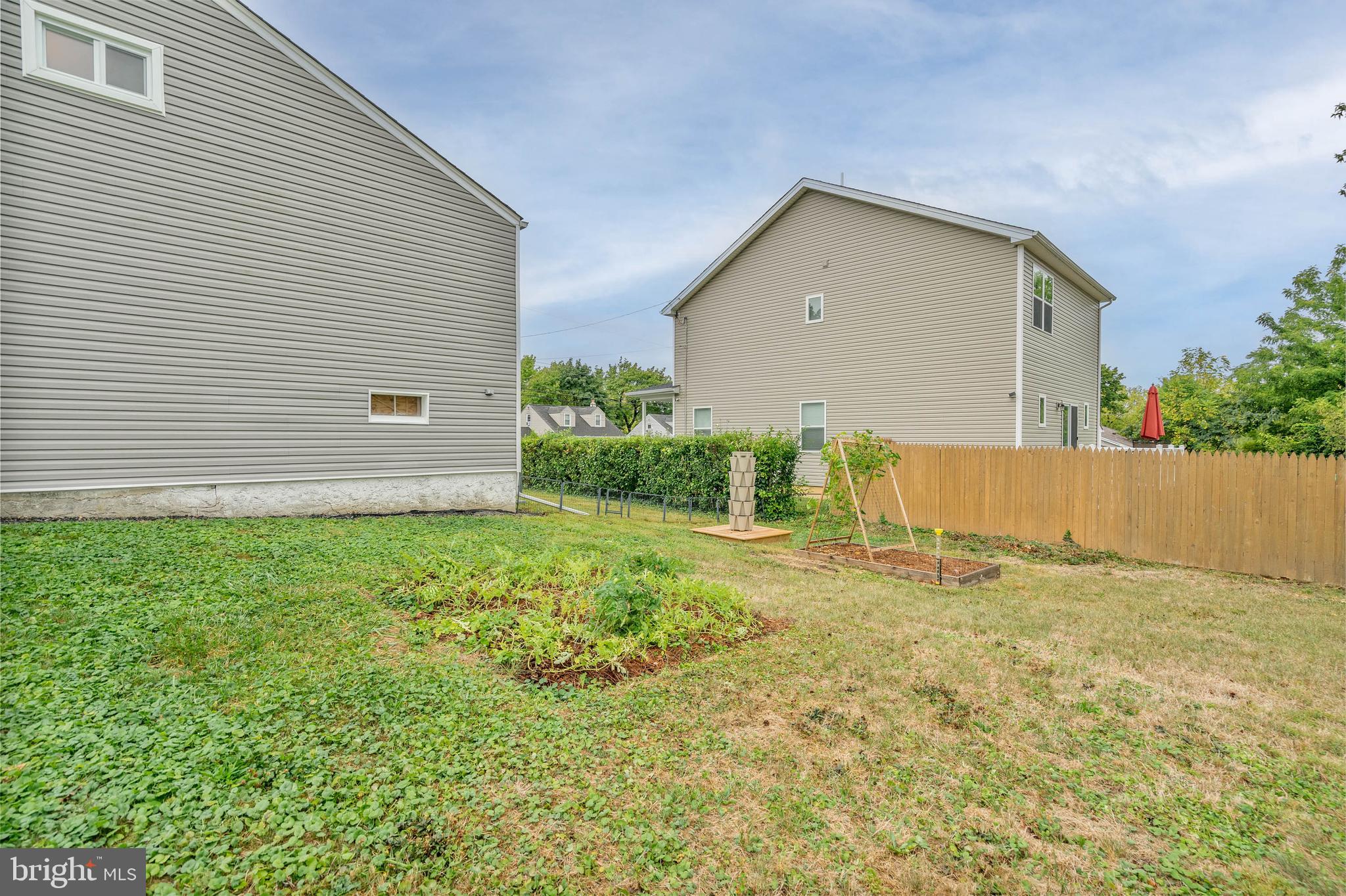 NORTH HILLS - Residential