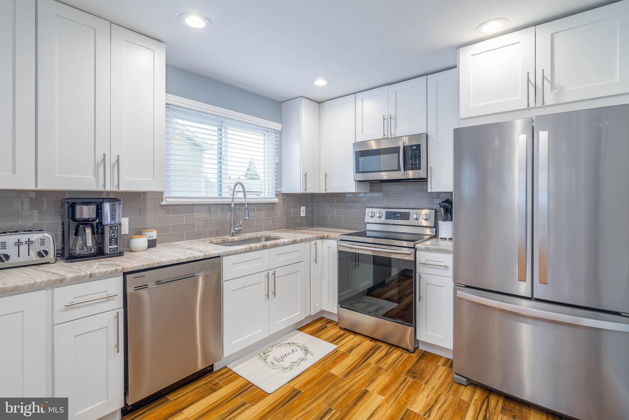 NORTH HILLS - Residential