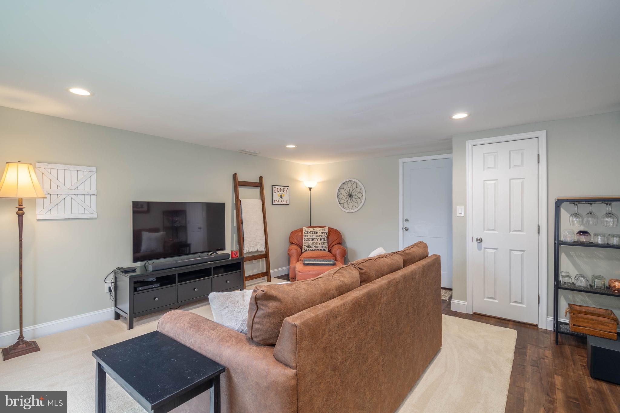 NORTH HILLS - Residential