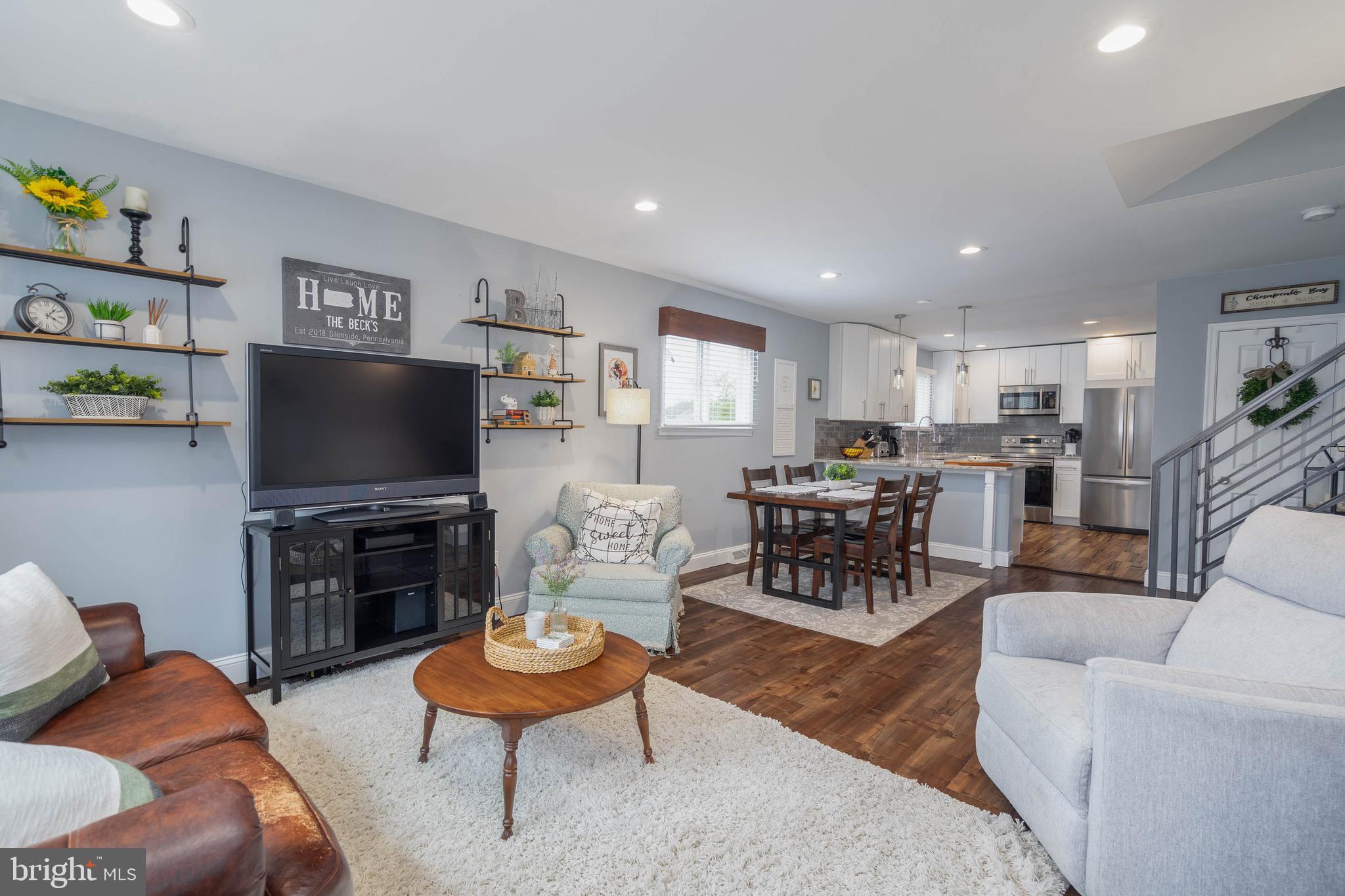 NORTH HILLS - Residential