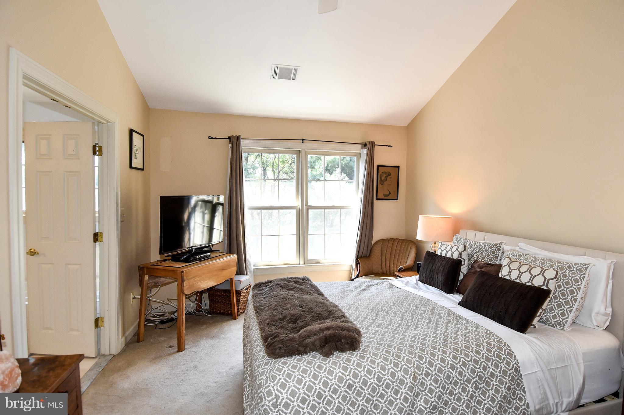 HUNTLEY MEADOWS - Residential