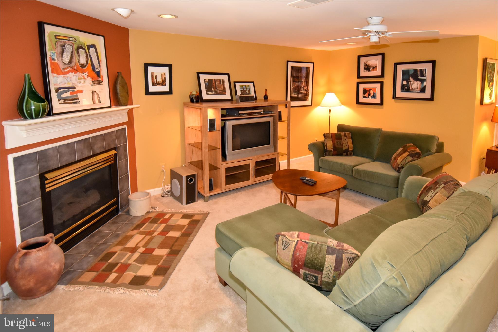 HUNTLEY MEADOWS - Residential