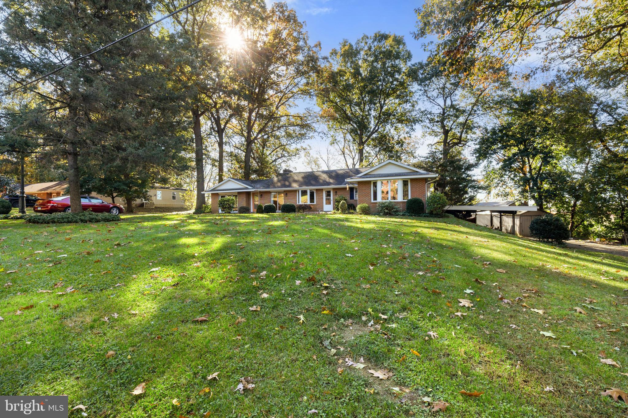 1011 WOODLAND DRIVE