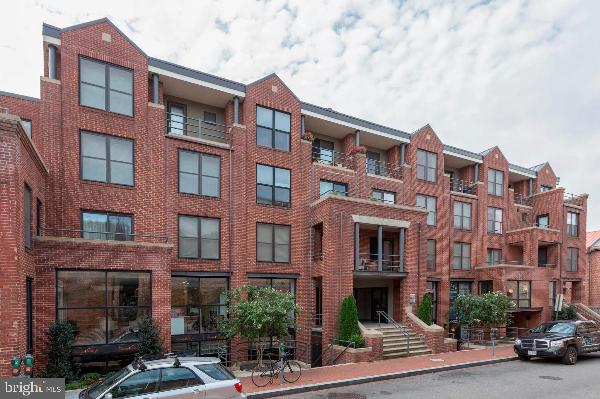 3210 Grace Street NW Unit 304, Washington, DC 20007