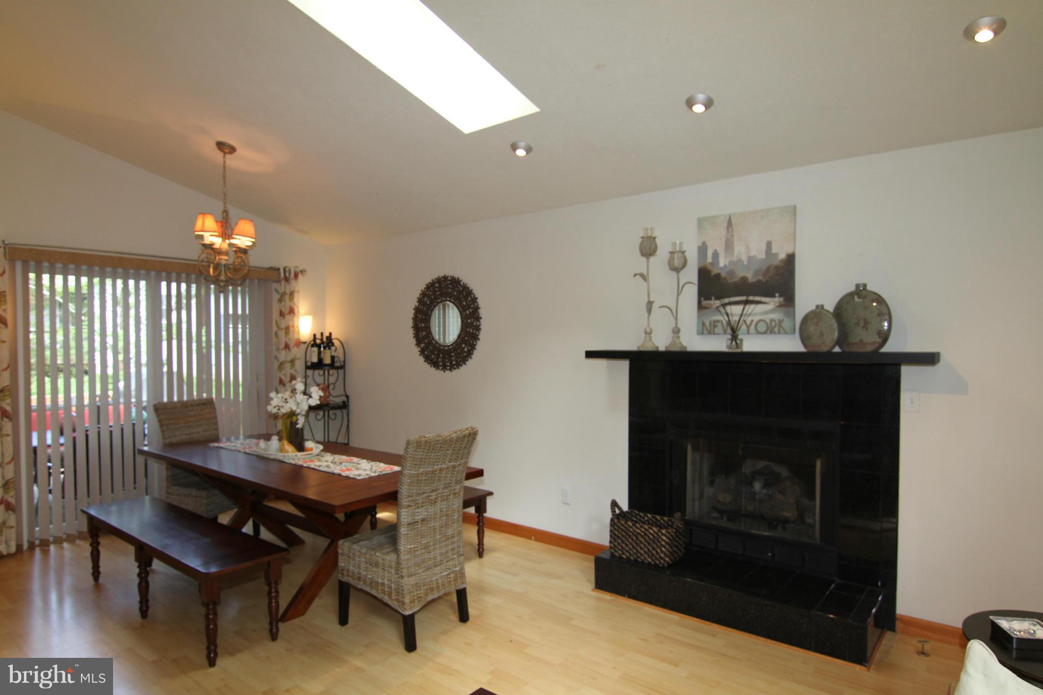 LAKE OF THE WOODS - Residential Lease