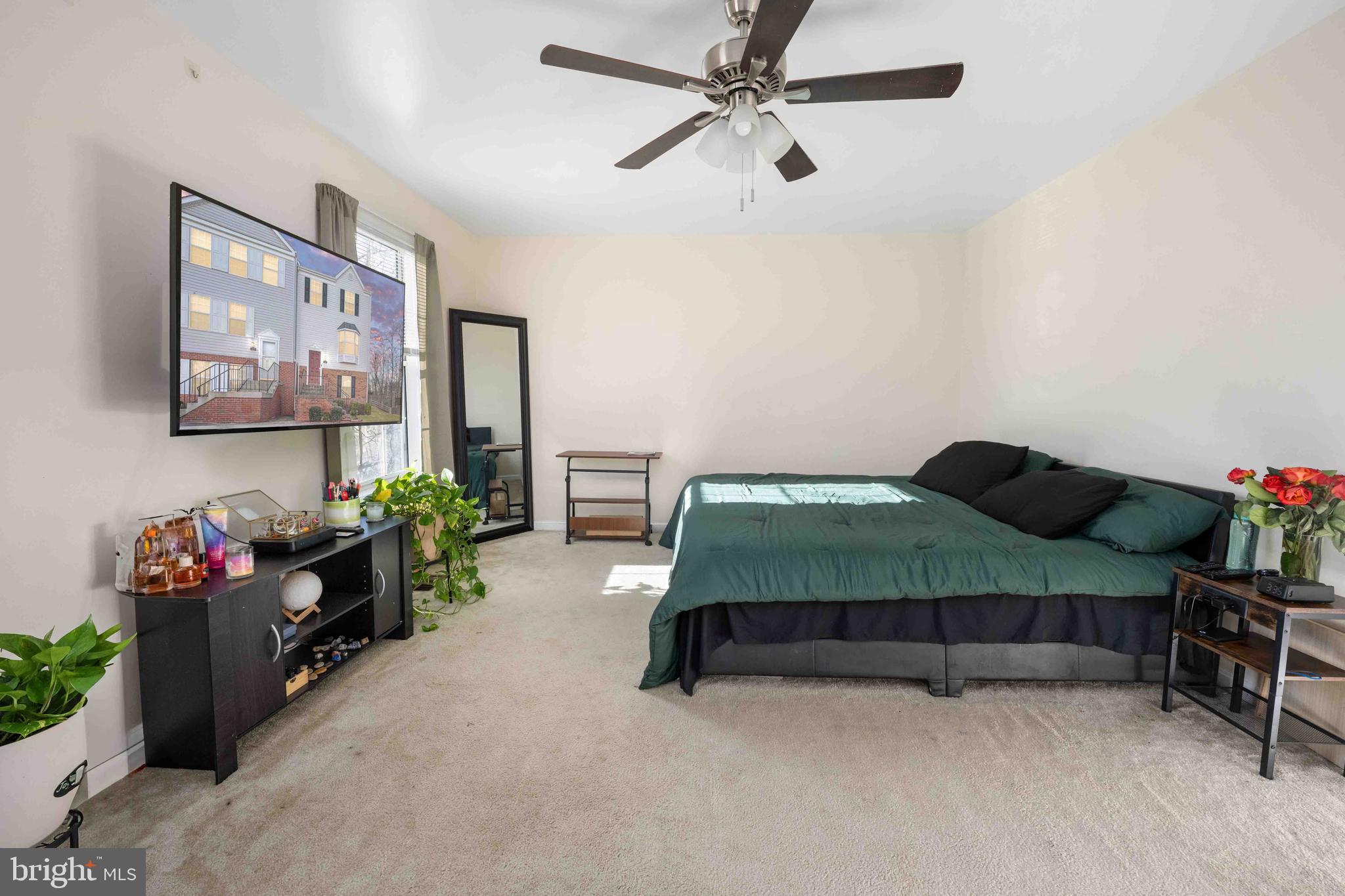 SUNNINGDALE MEADOWS - Residential