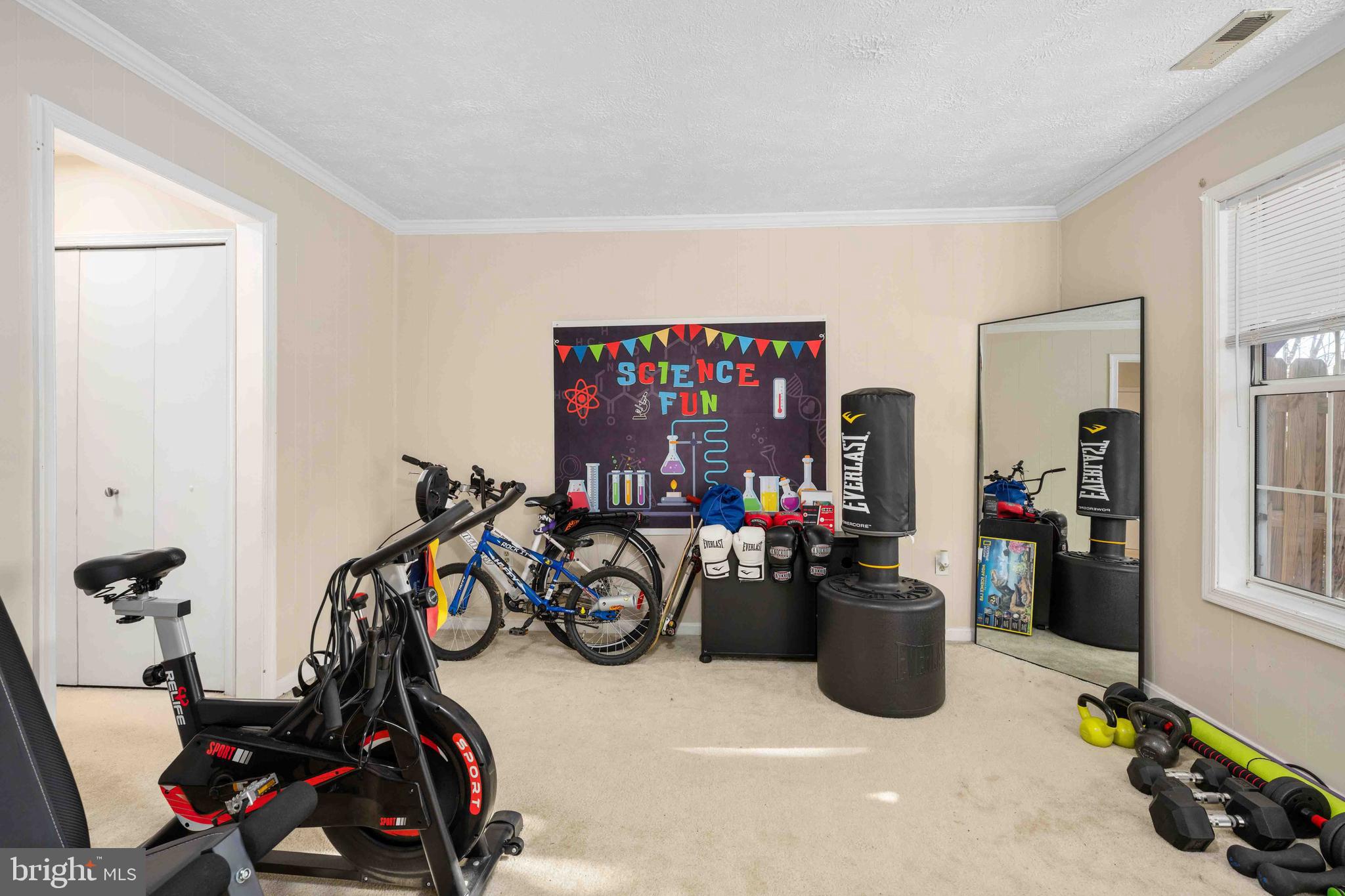 SUNNINGDALE MEADOWS - Residential