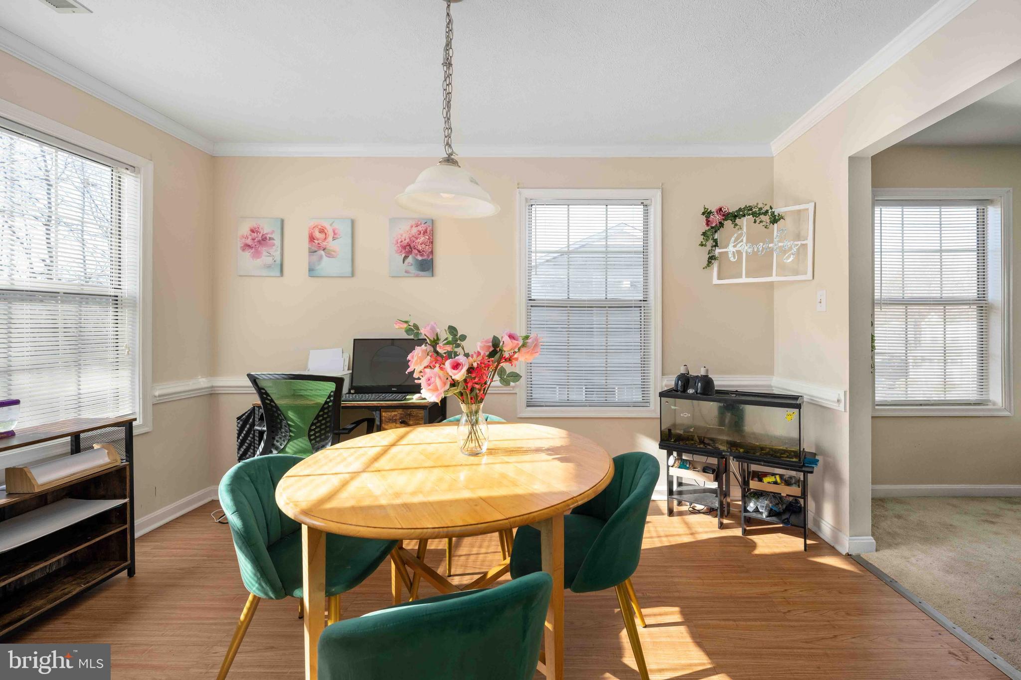 SUNNINGDALE MEADOWS - Residential