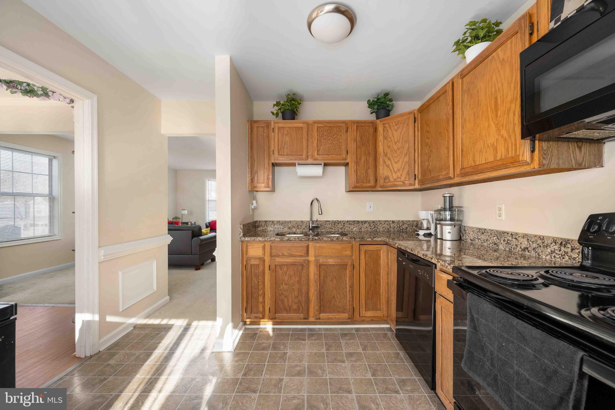 SUNNINGDALE MEADOWS - Residential