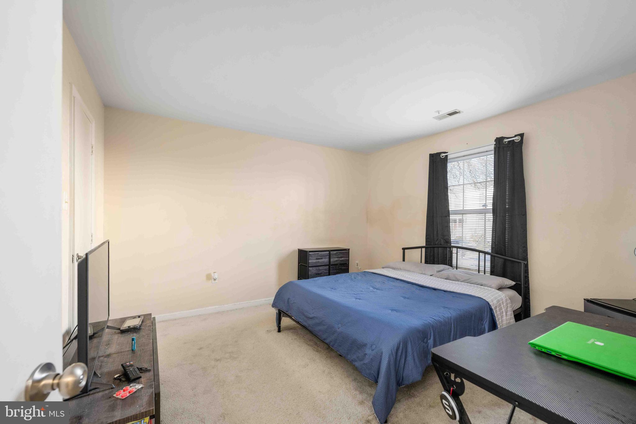 SUNNINGDALE MEADOWS - Residential