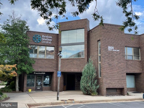 Photo of 1800 Michael Faraday Drive, RESTON, VA 20190 (MLS # VAFX2341088)