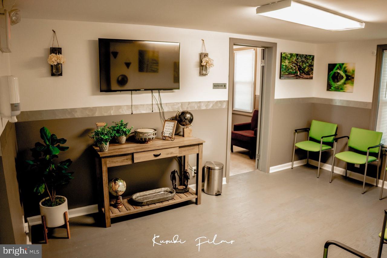 268 S WHITE HORSE PIKE OFFICE C