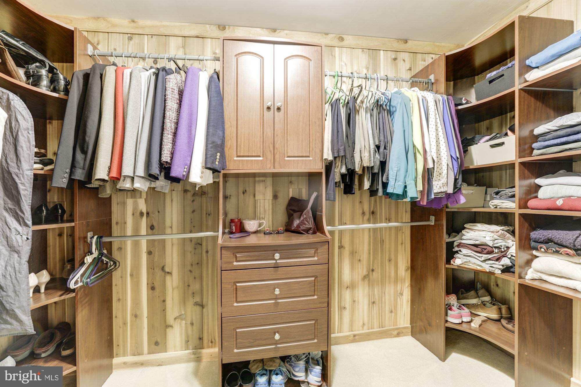 GAILA WOODS - Residential