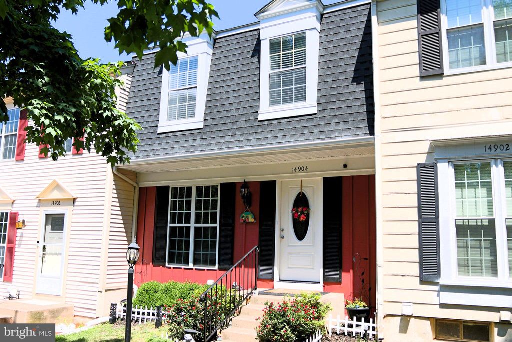Photo of 14904 Lady Madonna Court, CENTREVILLE, VA 20120 (MLS # VAFX2313790)