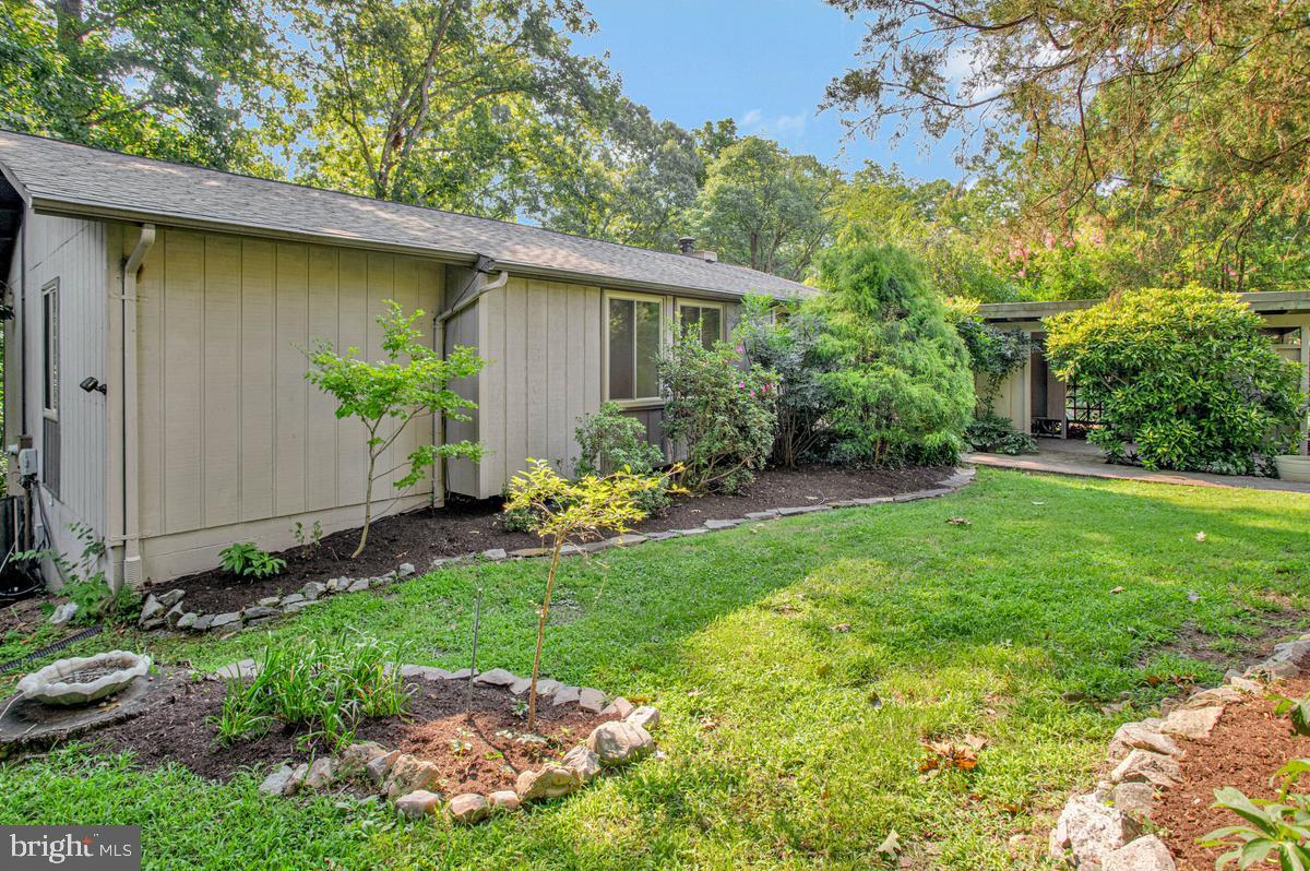 12321 HOLLYHOCK COURT