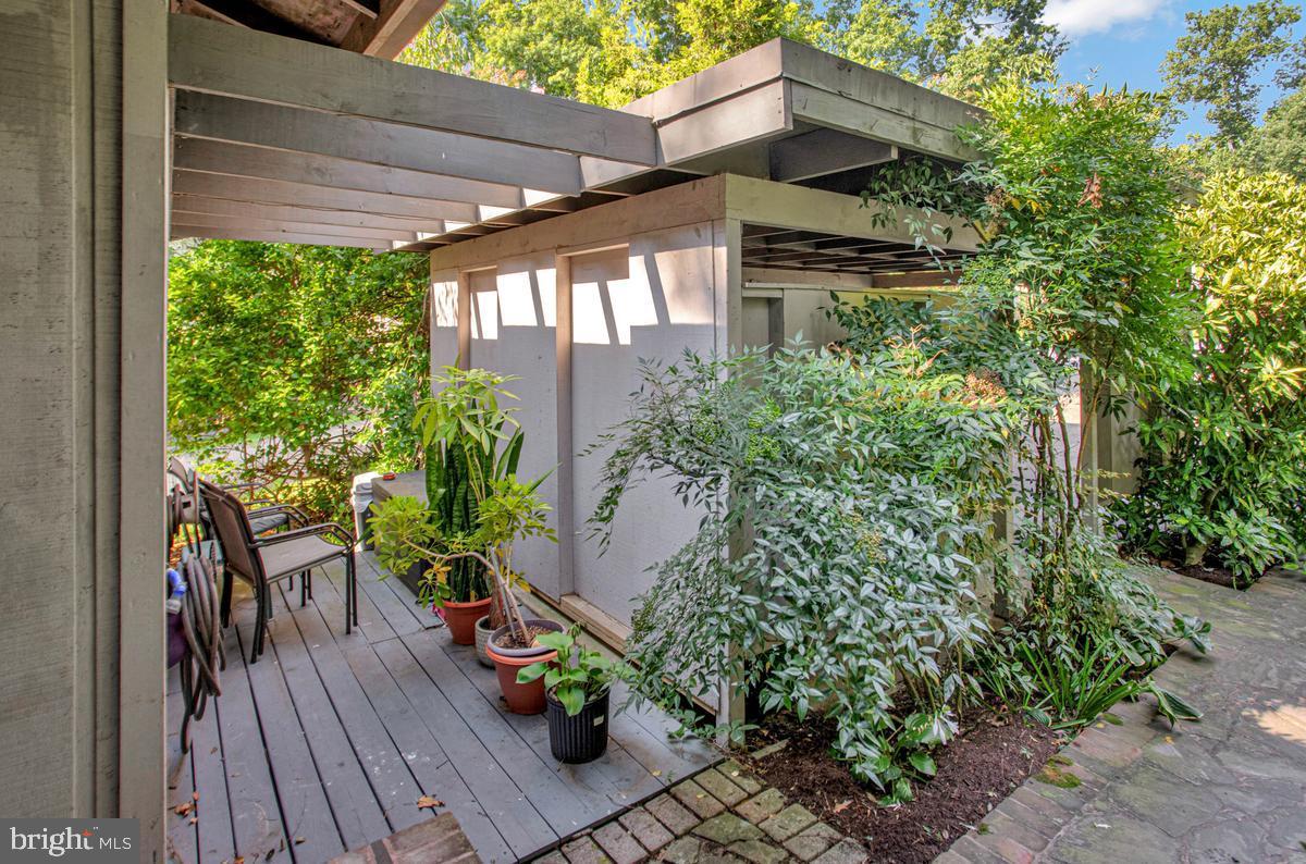 12321 HOLLYHOCK COURT