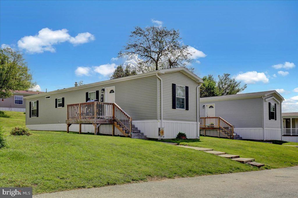 Photo of 4 Ponderosa Lane, NEW PROVIDENCE, PA 17560 (MLS # PALA2069406)
