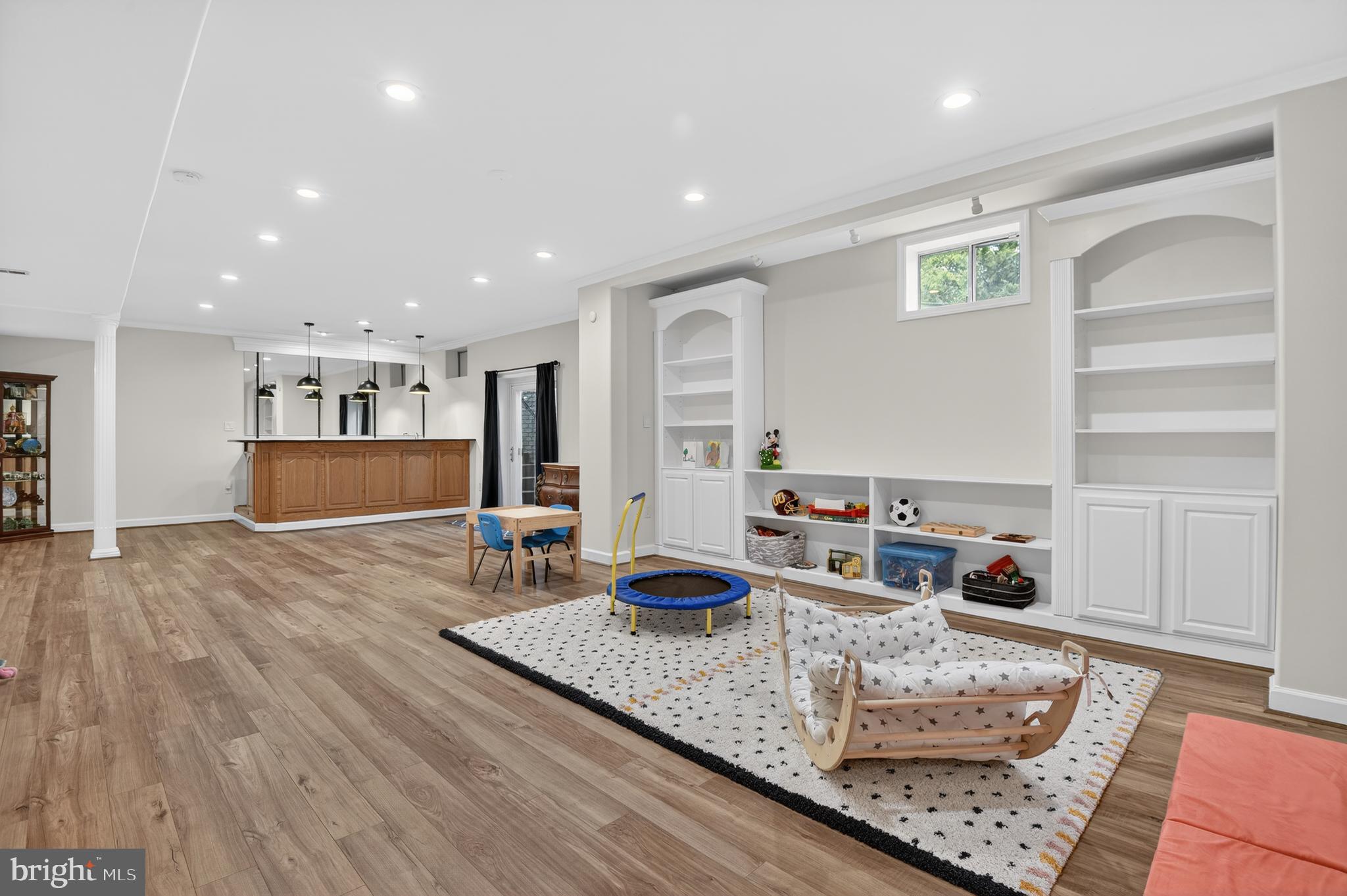 POTOMAC OAKS - Residential