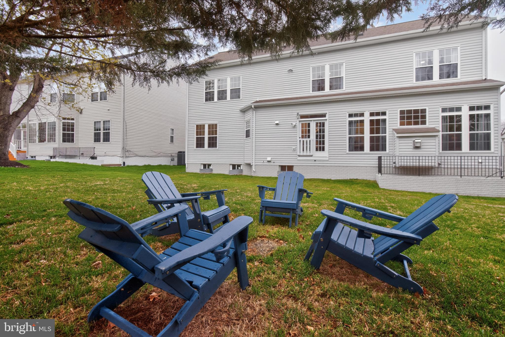 POTOMAC OAKS - Residential