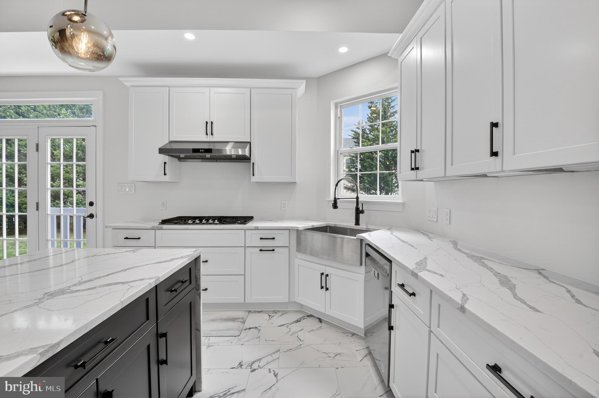 POTOMAC OAKS - Residential