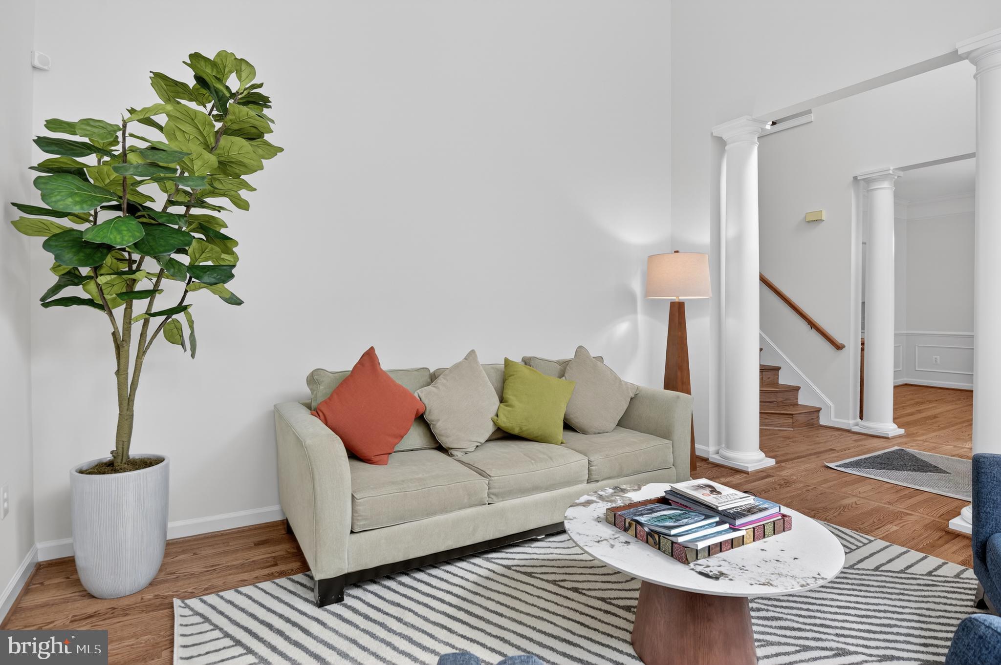 POTOMAC OAKS - Residential