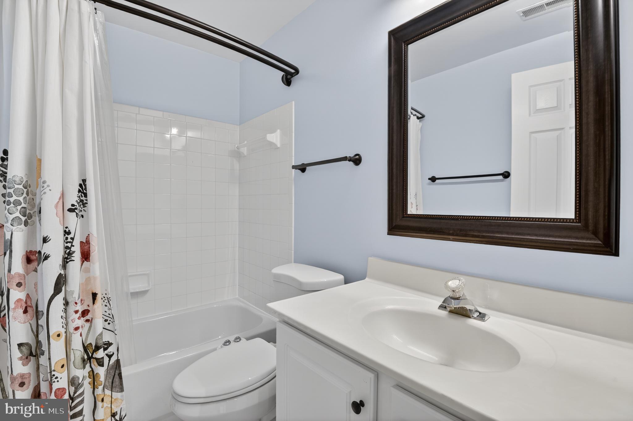 POTOMAC OAKS - Residential