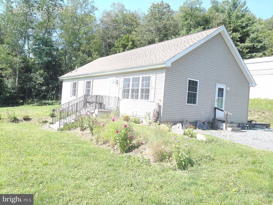 2865 SUMMER VALLEY RD, NEW RINGGOLD, PA 17960 - Image 80cb7e857748a220dd9653c053a4a890/2139684041
